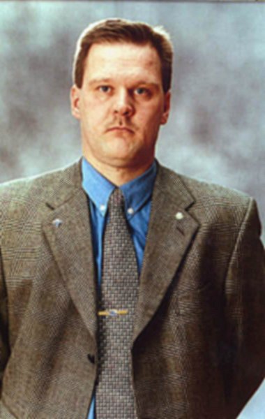 01PAANANEN.jpg (40256 bytes)