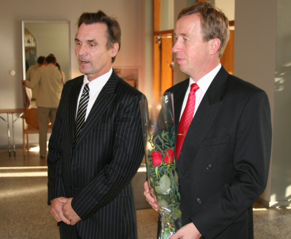 Image 2 of 40  -  89 kB