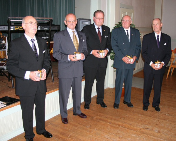 Image 11 of 40  -  94 kB