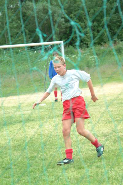 U_2002_5.jpg (51862 bytes)